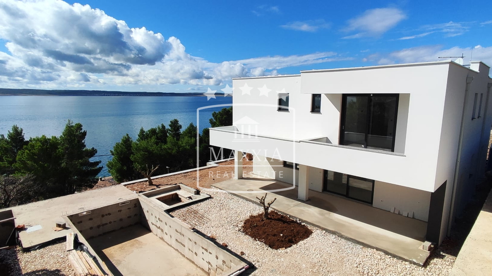 Starigrad Paklenica - Luxusvilla mit Swimmingpool, Meerblick! 780000€